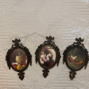 Vintage Style Bronze Oval Wall Decor Set